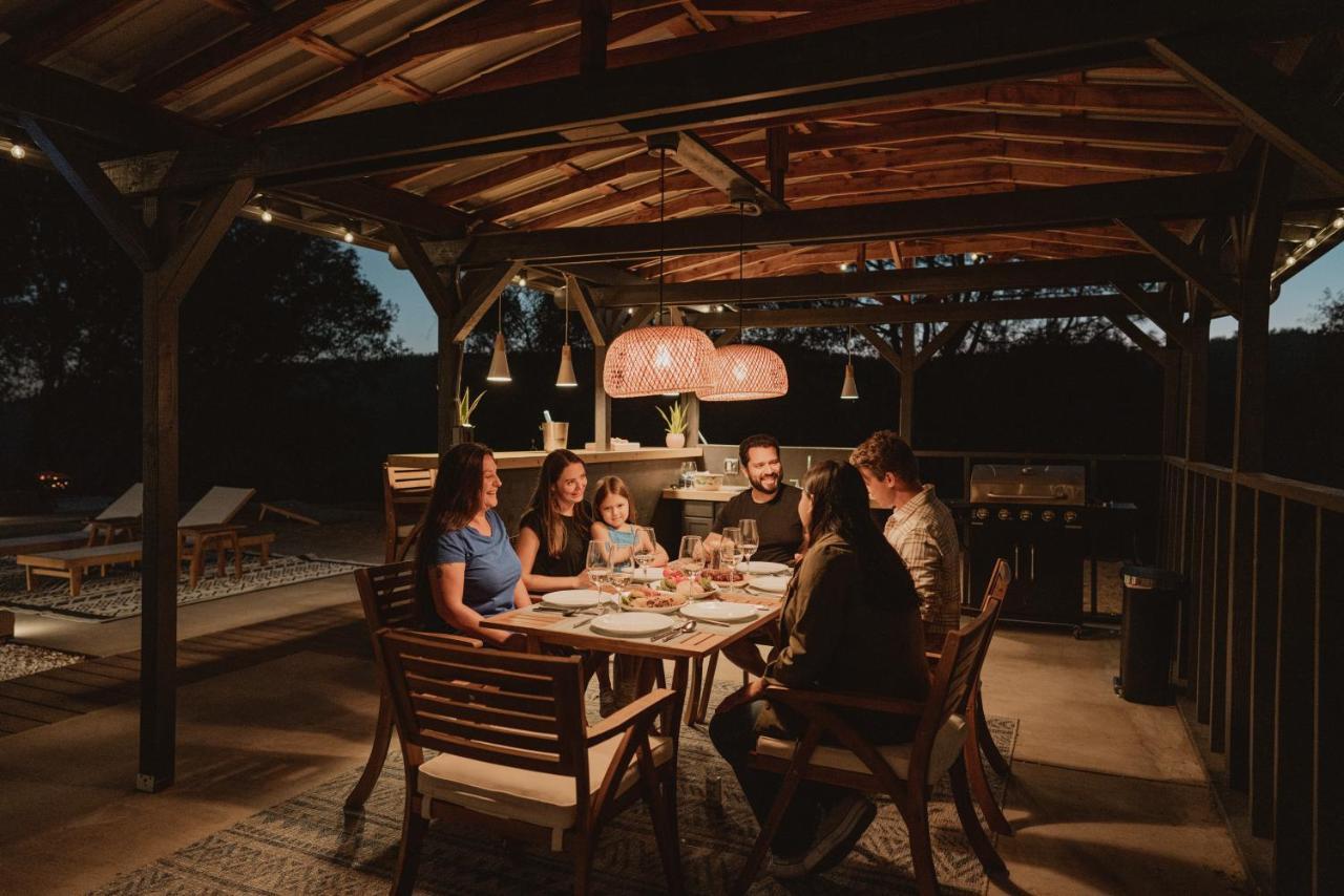Boho Chic Oasis By Casa Oso With Pool, Spa And Views Ahwahnee Exteriör bild